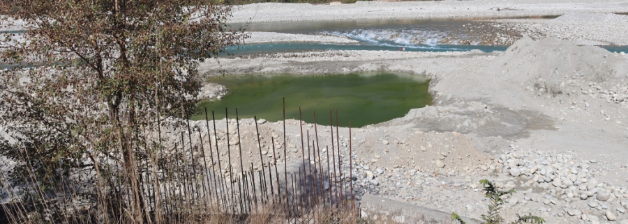 डोटीको सेती नदीमा निर्माणाधीन पक्की पुलको काम अलपत्र, ८ वर्षमा २२ प्रतिशत मात्रै काम सम्पन्न